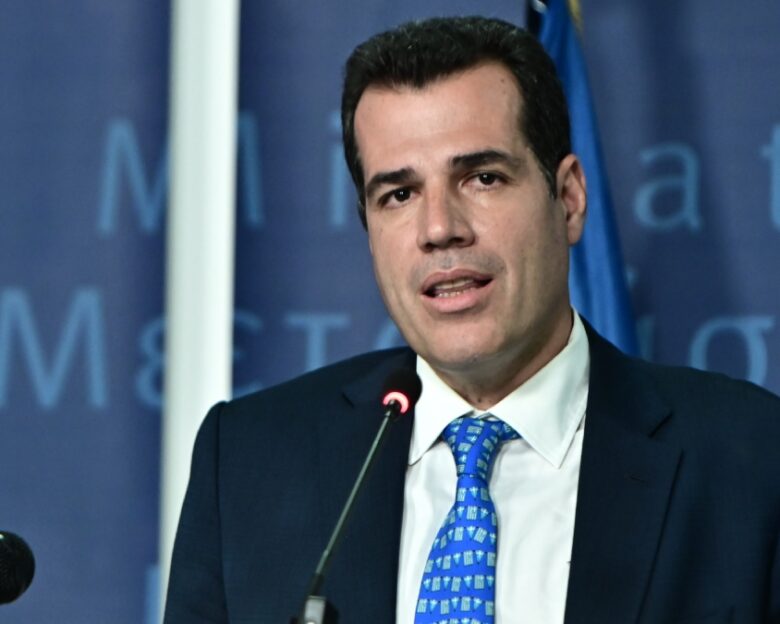 Θάνος Πλεύρης: «Αντιμέτωποι με ποινή φυλάκισης έως 5 χρόνια όσοι μπαίνουν παράνομα στη χώρα»