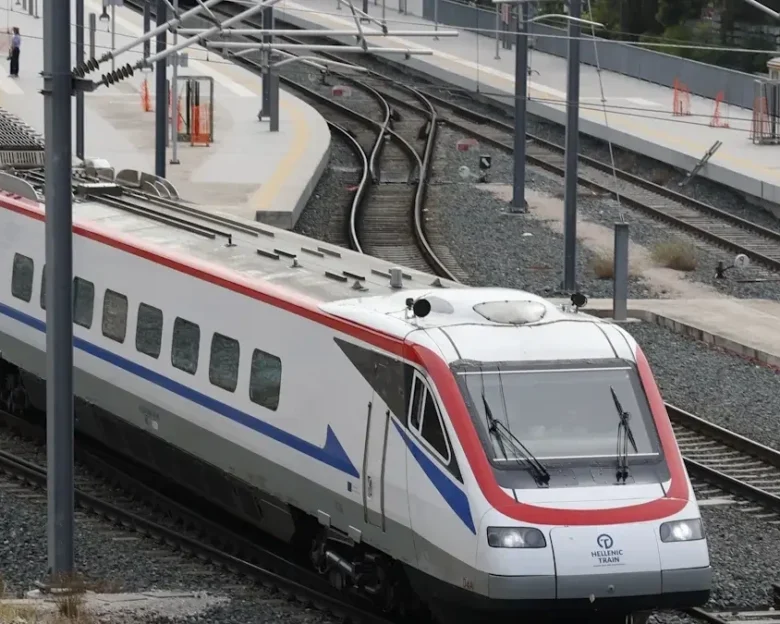 Hellenic Train: Ακινητοποιήθηκε συρμός στον σιδηροδρομικό σταθμό Λυγιάς – Η ανακοίνωση της εταιρείας
