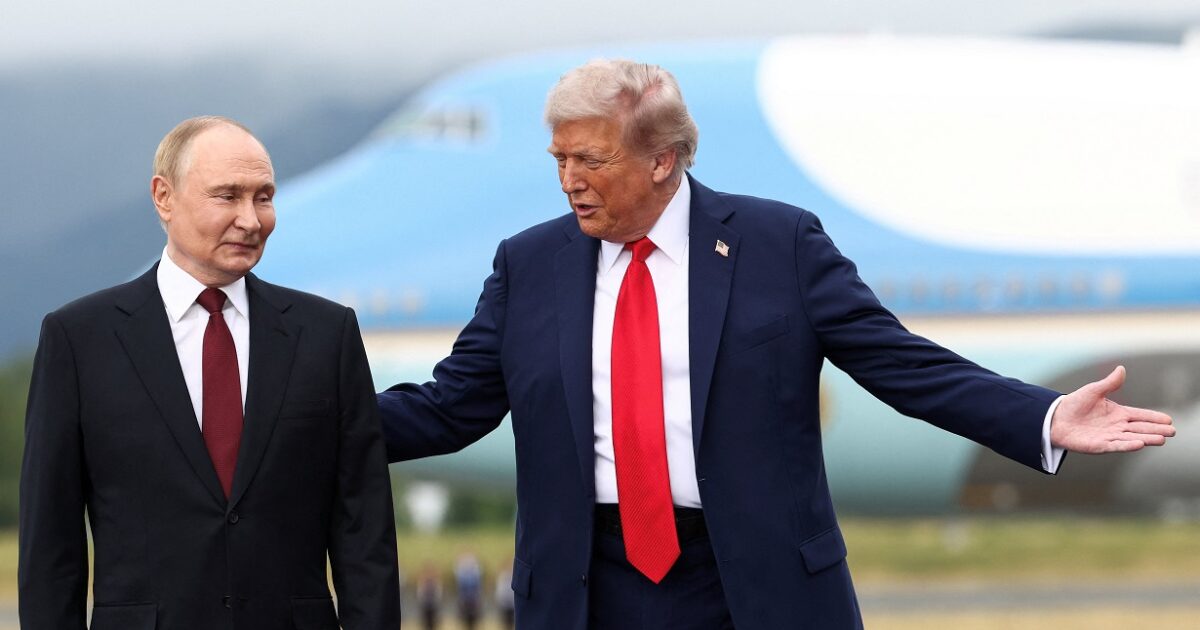 Trump and Putin meeting in Alaska: What does body language say about the two leaders according to CNN