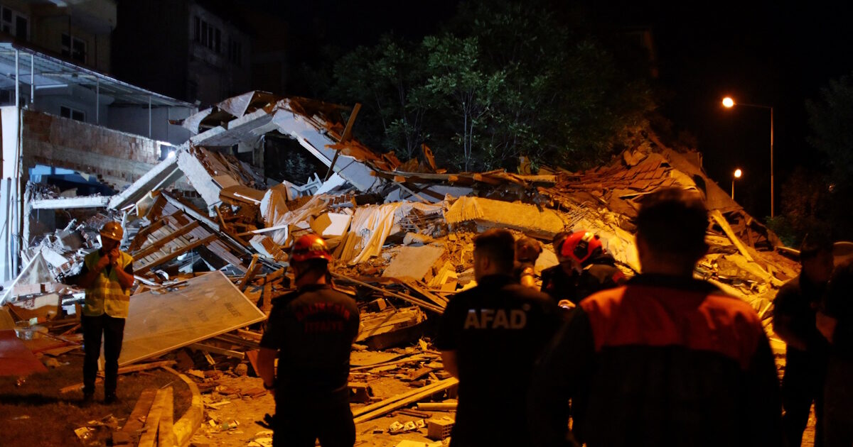 Earthquake 6.1 Richter in Turkey was felt in Lesvos and Chios – buildings collapsed, a dead, dozens of releases
