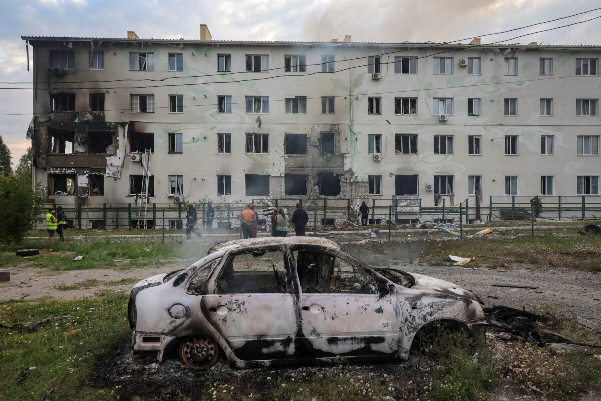 Κατεστραμμένο κτίριο μετά από ρωσική επίθεση στο Χάρκοβο της Ουκρανίας