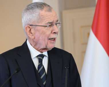 Ο Πρόεδρος της Αυστρίας, Αλεξάντερ Φαν ντερ Μπέλεν