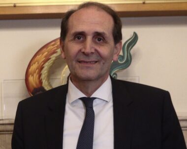 Απόστολος Βεσυρόπουλος