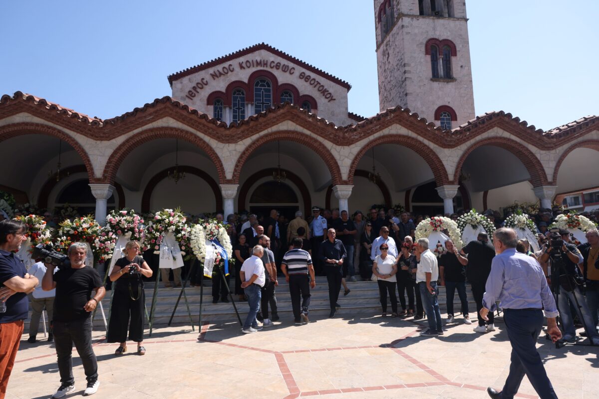 Κηδεία Απόστολου Βεσυρόπουλου