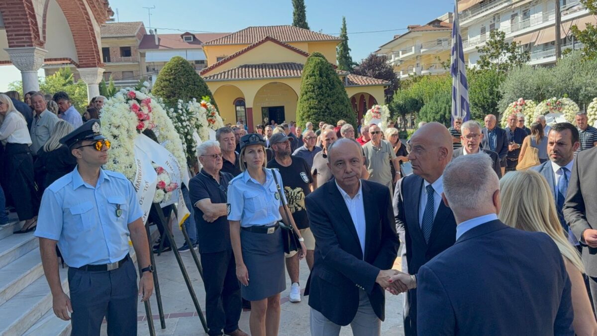 Κηδεία του Απόστολου Βεσυρόπουλου