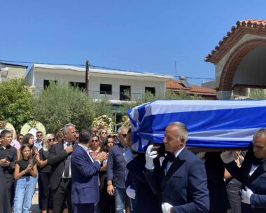Κηδεία του Απόστολου Βεσυρόπουλου