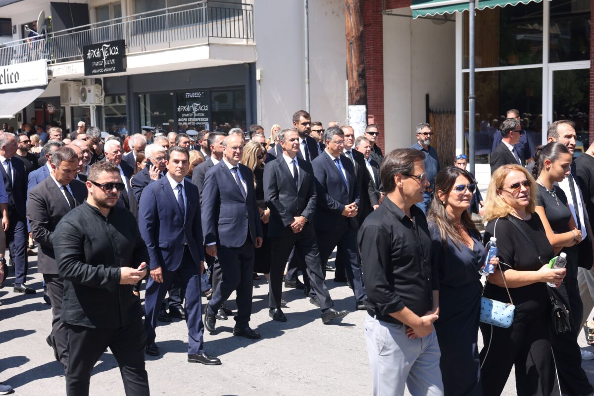 Κηδεία του Απόστολου Βεσυρόπουλου