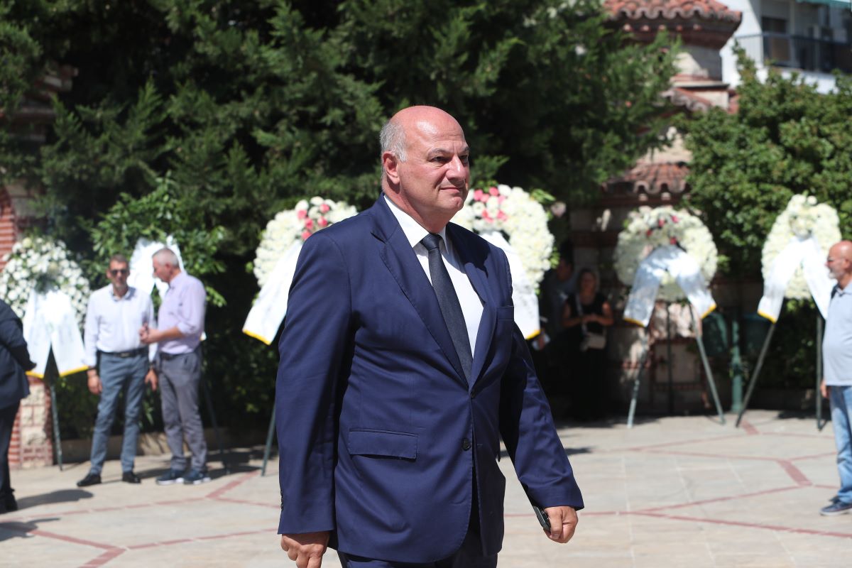 Κηδεία του Απόστολου Βεσυρόπουλου