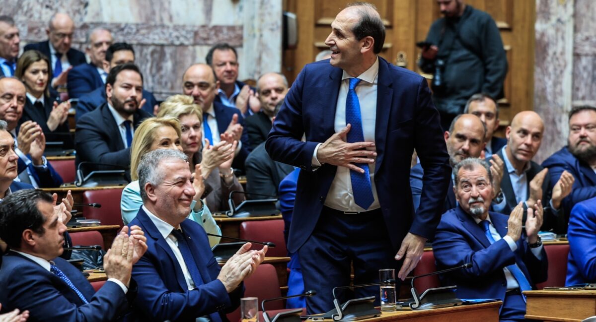 Απόστολος Βεσυρόπουλος