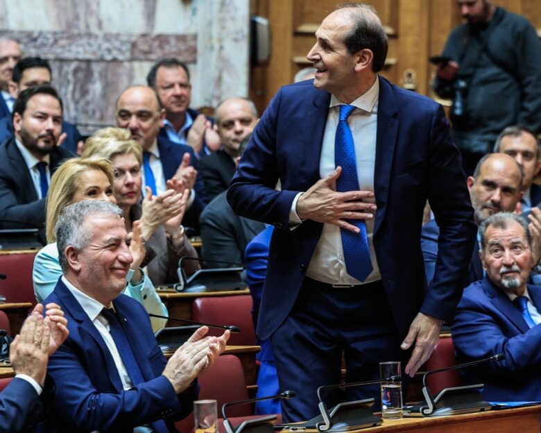 Νέα Δημοκρατία για την απώλεια του Απόστολου Βεσυρόπουλου – Ήταν ένας πραγματικός αγωνιστής της παράταξης