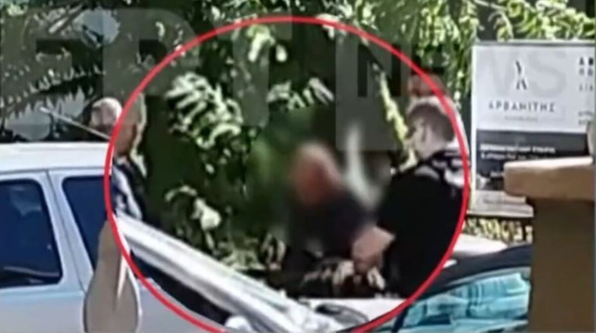 Η στιγμή της σύλληψης του 40χρονου δράστη της γυναικοκτονίας στον Βόλο