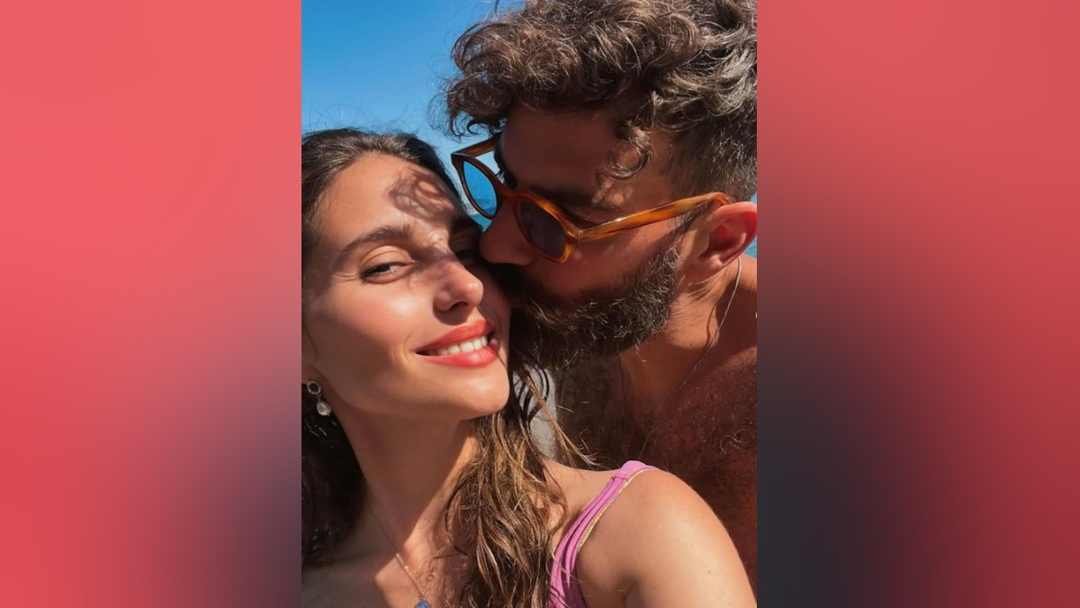 Η Παυλίνα Βουλγαράκη με τον σύντροφό της