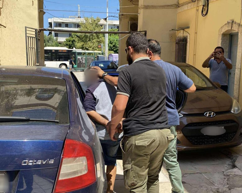 Χανιά: Προφυλακίστηκε ο 56χρονος που μαχαίρωσε τη σύντροφό του – «Ήταν η κακιά στιγμή», υποστήριξε