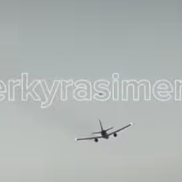 Το αεροσκάφος την ώρα της απογείωσης