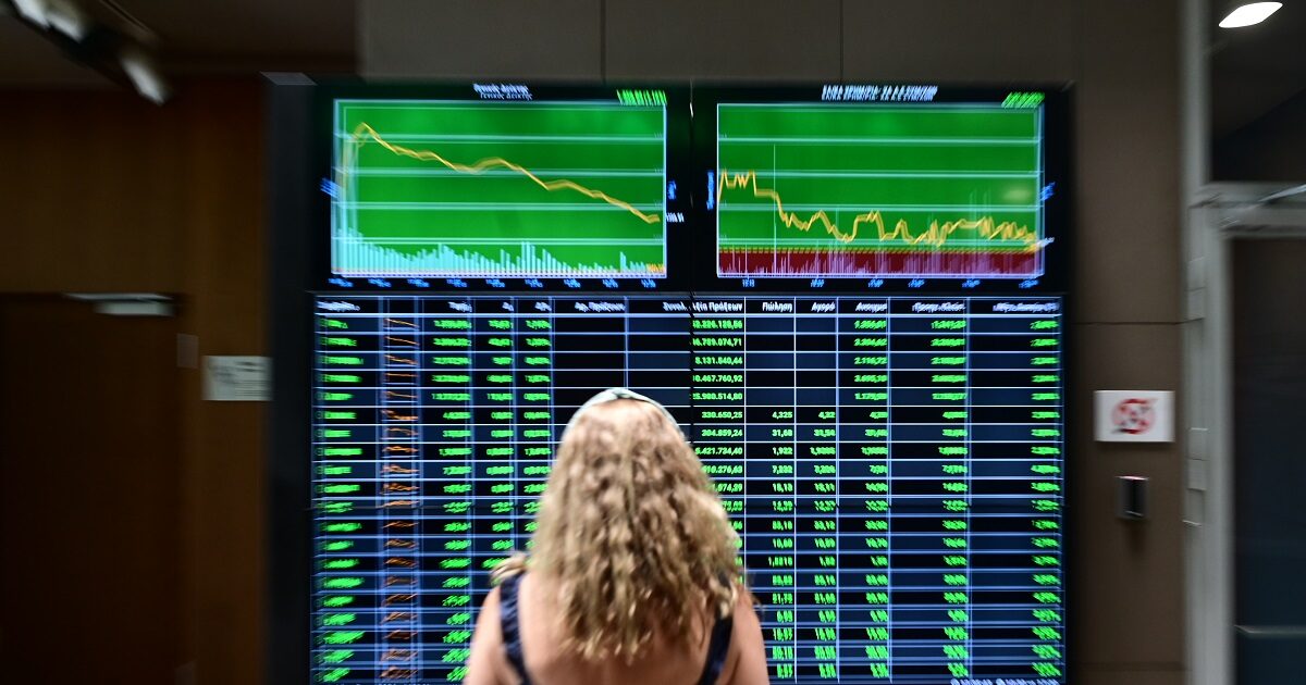 Forbes: The miracle of the Greek market makes it the top country in performance for 2025