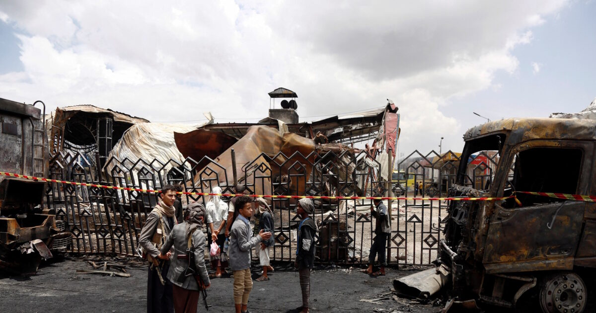 Yemen: ten dead and 100 injured after Israel’s bombings in a fuel storage facility