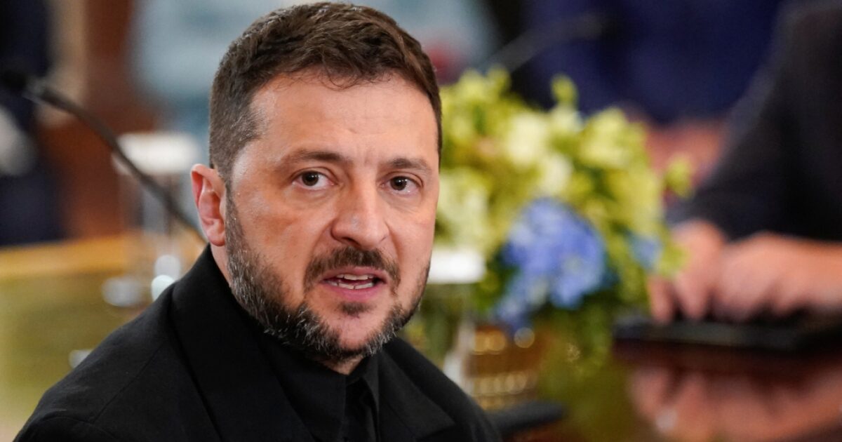 Zelenski: Safety guarantees talks should be held at leader level