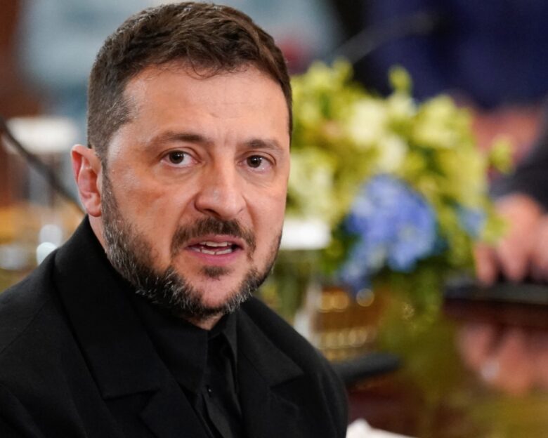 Ζελένσκι: Οι συνομιλίες για τις εγγυήσεις ασφαλείας θα πρέπει να διεξαχθούν σε επίπεδο ηγετών