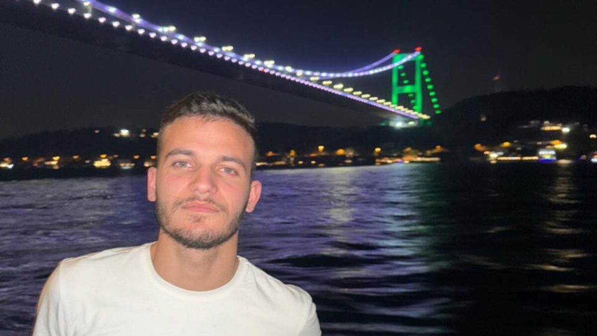 Ο 23χρονος Νίκος