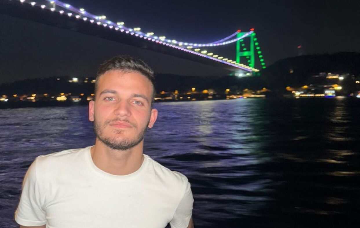 Ο 23χρονος Νίκος