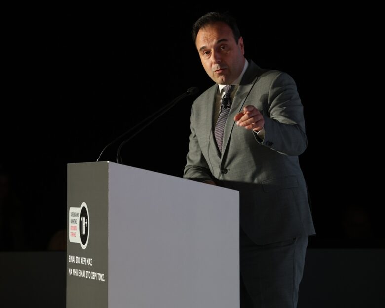 Δημήτρης Παπαστεργίου: Με την παλιά ταυτότητα από το επόμενο καλοκαίρι δεν θα επιτρέπονται τα ταξίδια εντός ΕΕ
