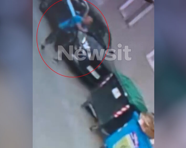 Γκύζη: Βίντεο ντοκουμέντο από την στιγμή που ο 59χρονος οπλίζει και σημαδεύει τον υπάλληλο καθαριότητας