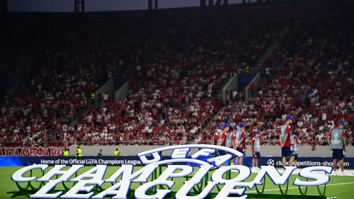 Το λογότυπο του Champions League στο Καραϊσκάκης (ΓΙΩΡΓΟΣ ΜΑΤΘΑΙΟΣ