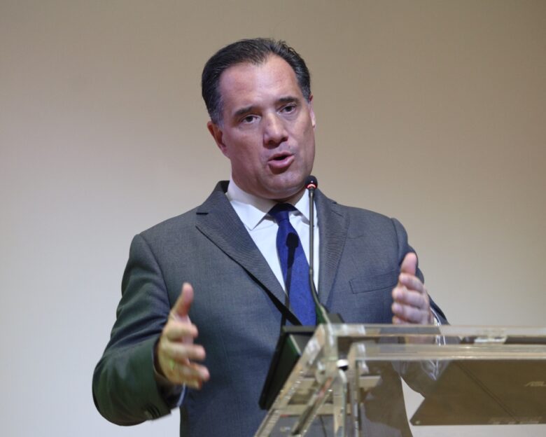 Ο Άδωνις Γεωργιάδης επισκέπτεται το νοσοκομείο Δράμας μετά την ακύρωση της πρώτης επίσκεψης λόγω επεισοδίων