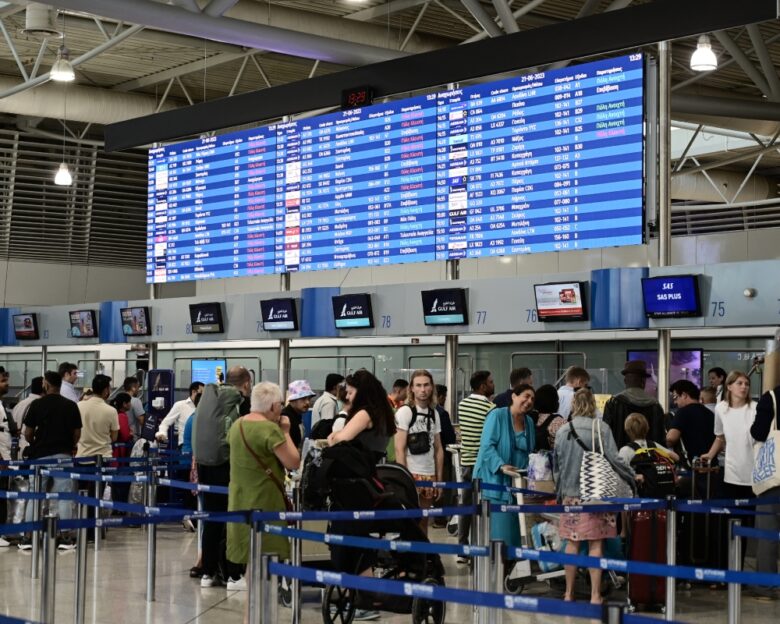 Απεργία αύριο: Κανονικά θα εκτελεστούν οι πτήσεις – Παράνομη η συμμετοχή των Ελεγκτών Εναέριας Κυκλοφορίας