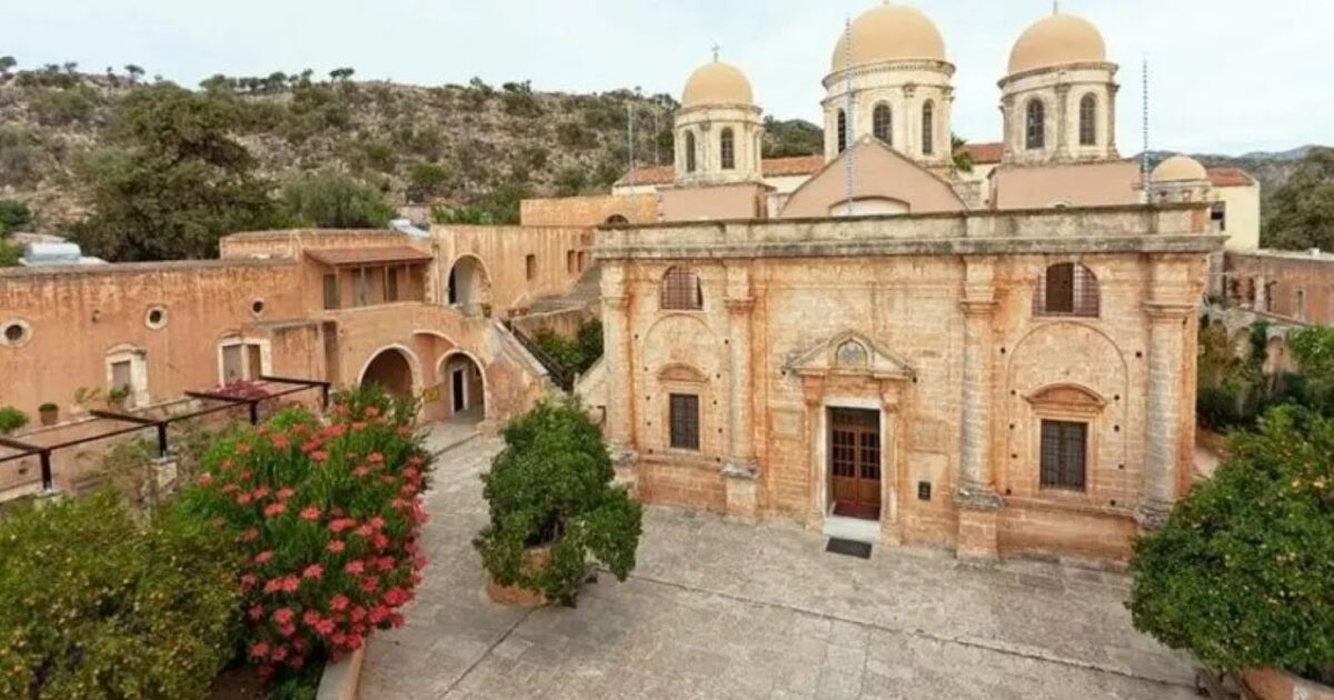 Crete Mafia: “I was threatened but not with pink videos,” says the clergyman involved for the “fillet” of the Tzagarolos Monastery