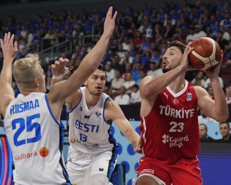 Εσθονία – Τουρκία 64-84: «Περίπατος» για την ομάδα του Εργκίν Αταμάν και τώρα «τελικός» πρωτιάς με Σερβία