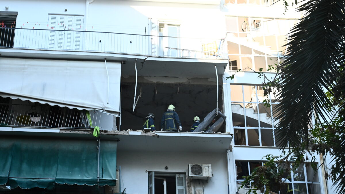 Έκρηξη σε διαμέρισμα στους Αμε
(ΚΩΣΤΑΣ ΤΖΟΥΜΑΣ