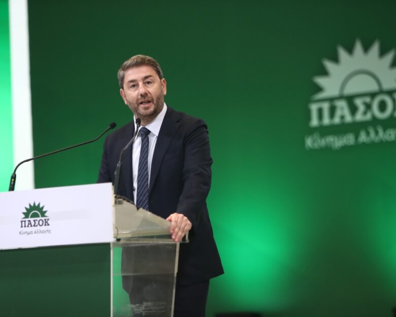 Νίκος Ανδρουλάκης: «Η ΝΔ μετέτρεψε τη βουλή σε πλυντήριο σκανδάλων» – Live η ομιλία του προέδρου του ΠΑΣΟΚ στη ΔΕΘ