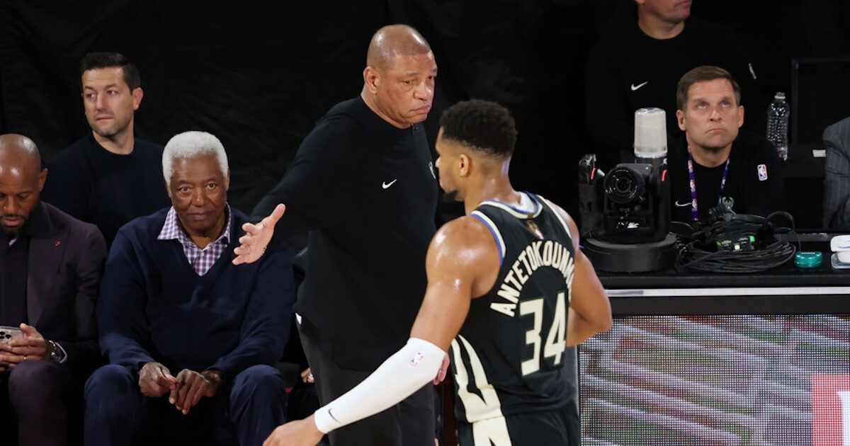 Giannis Antetokounbos for Thanassis: “I love to be in the team, keeps everyone united”