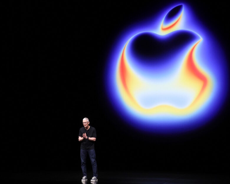 Apple: Ξεκίνησε η παρουσίαση του νέου IPhone 17 – Πόσο θα κοστίζει και πότε θα κυκλοφορήσει στην αγορά