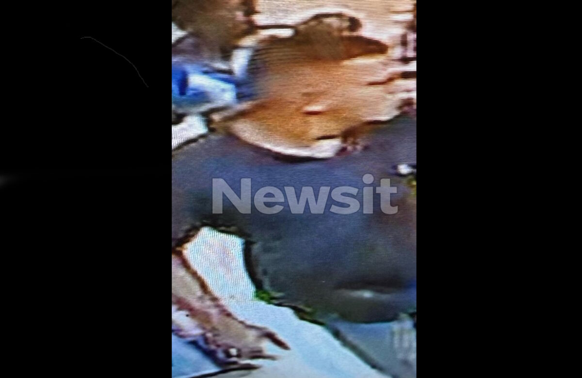 Ο 17χρονος που άρπαξε το παιδί στον Πειραιά