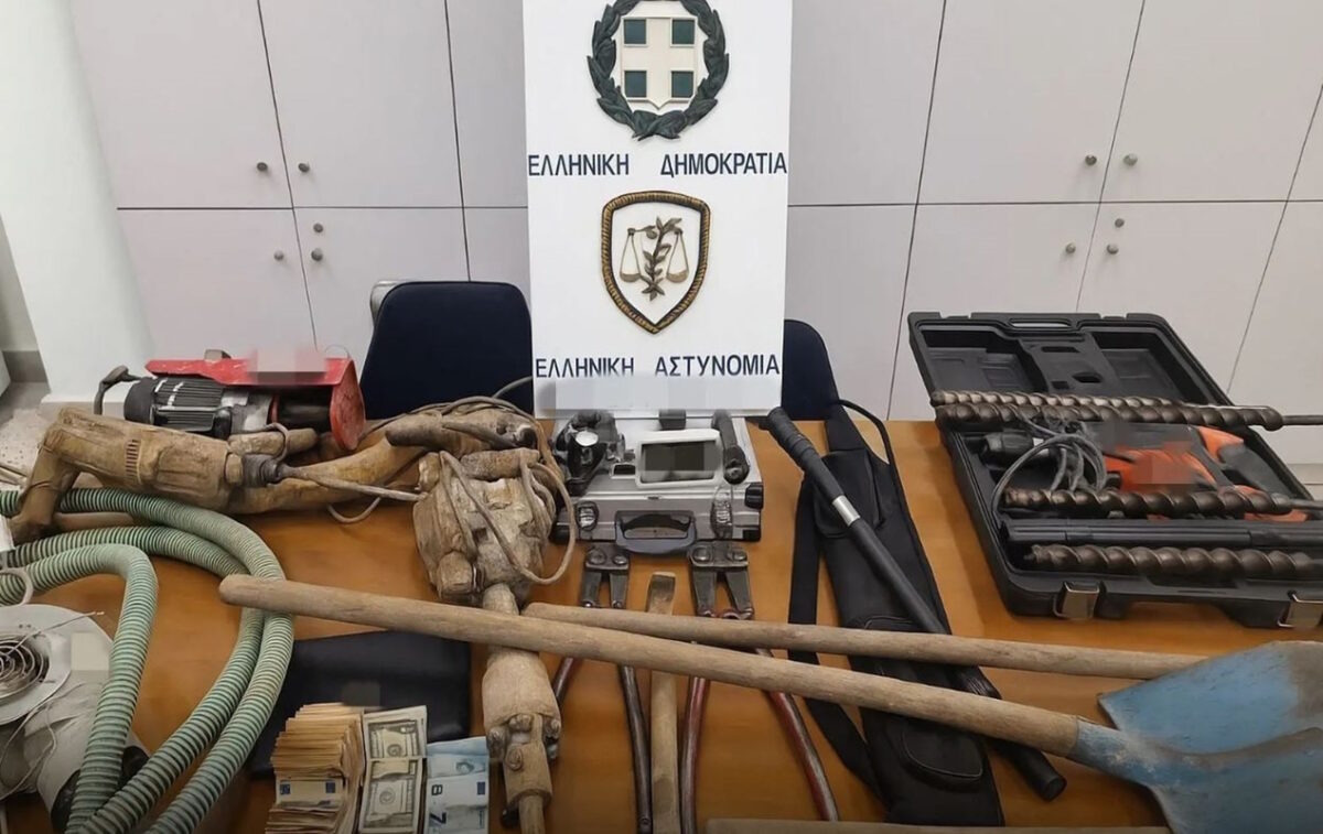 Το τούνελ 12 μέτρων στη Φωκίδα