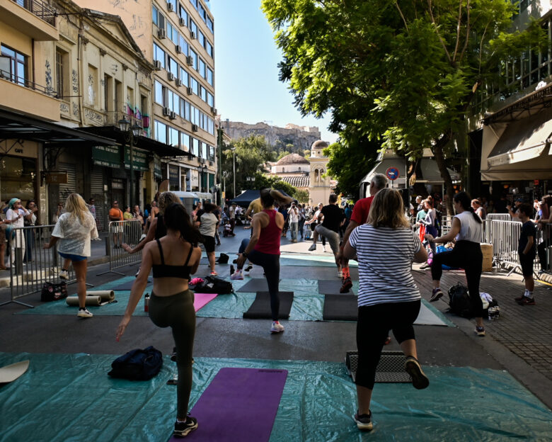 Η Αθήνα γιορτάζει την Παγκόσμια Ημέρα Χωρίς Αυτοκίνητο με πεζοδρομημένη οδό Αθηνάς