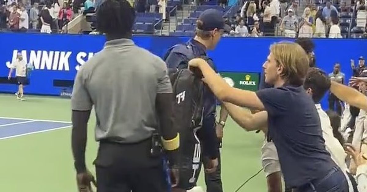 Shocking moment in US OPEN: Broken viewer caught on leeks stealing Jannik Sinner’s bag