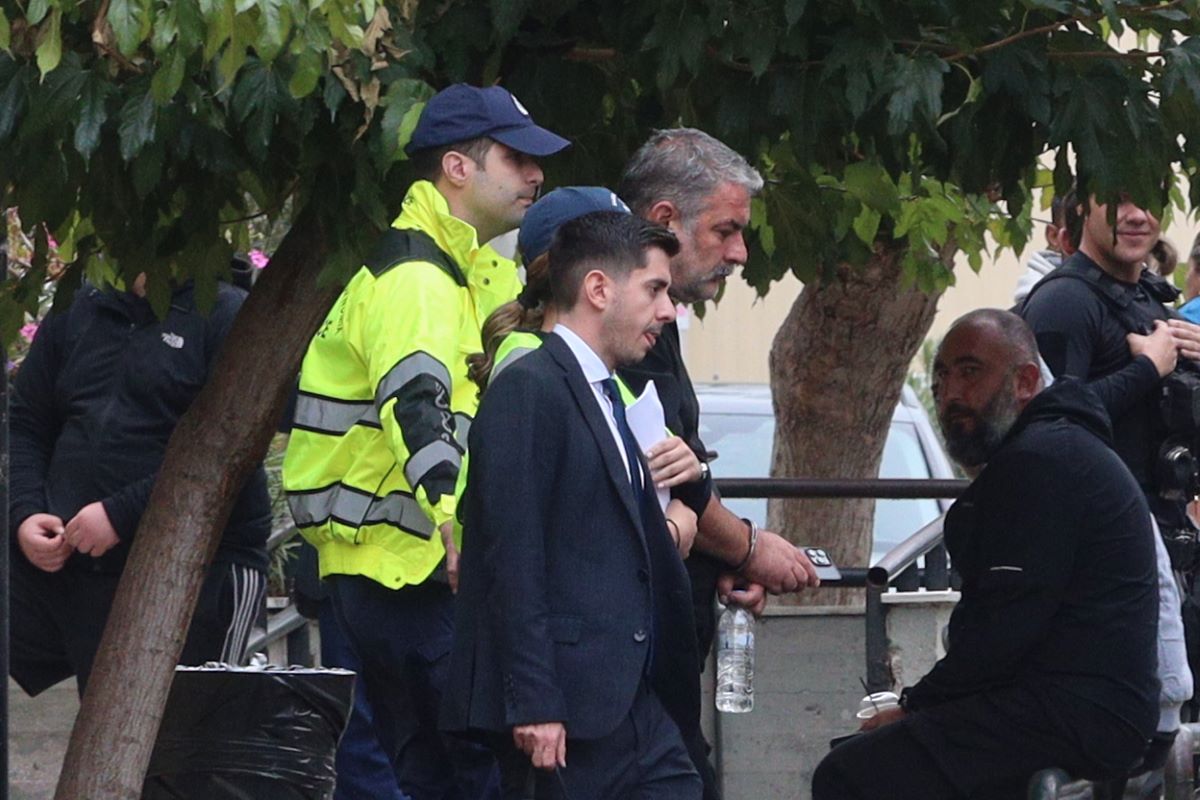 Ο Βασίλης Μπισμπίκης στην Ευελπίδων