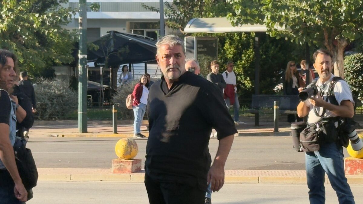 Βασίλης Μπισμπίκης