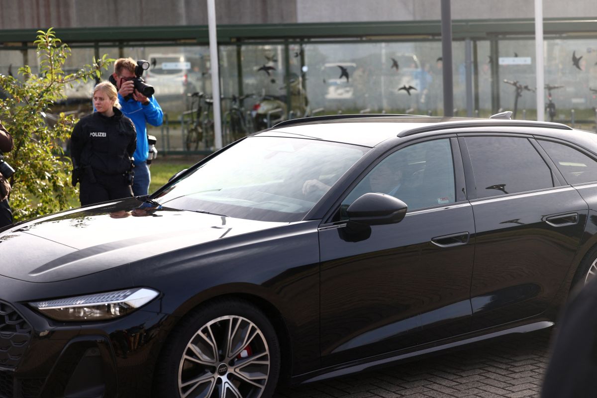 The car carrying Christian Brickner from prisons