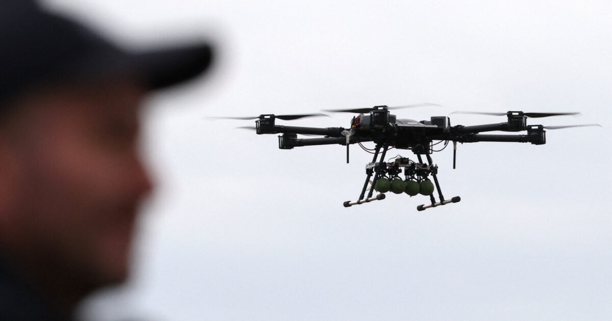 Zelenski: “Putin tries Europe’s durability with drones – Italy may be the next”