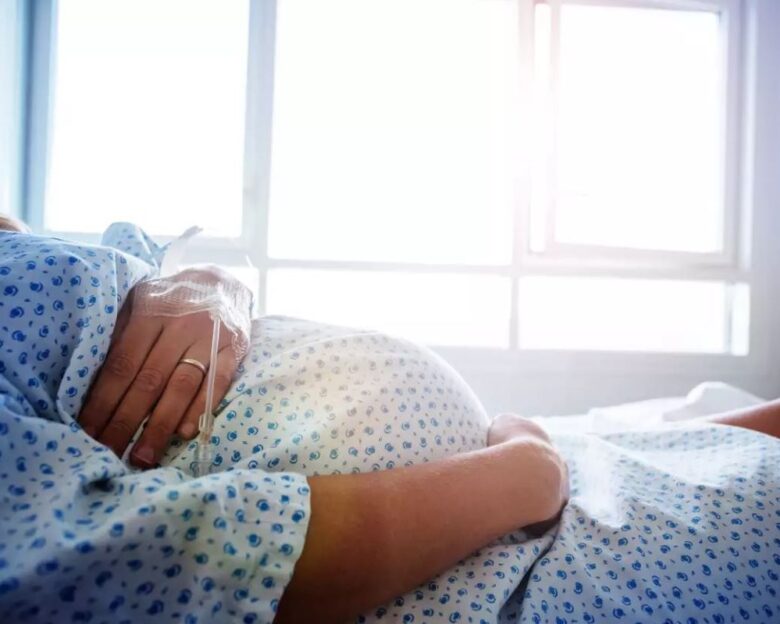 Η πρώτη εξωσωματική γονιμοποίηση στην Ελλάδα μετά από καρκίνο του ενδομητρίου