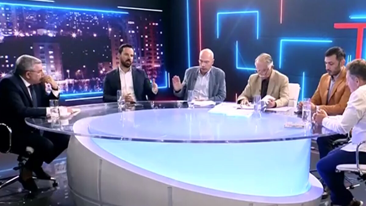 Στιγμιότυπο από την εκπομπή MEGA News Talk