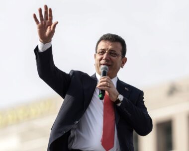 Ο Εκρέμ Ιμάμογλου