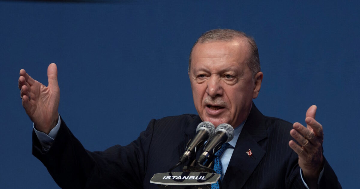 Erdogan: “I believe that the meeting with Trump will help end the wars in our area”
