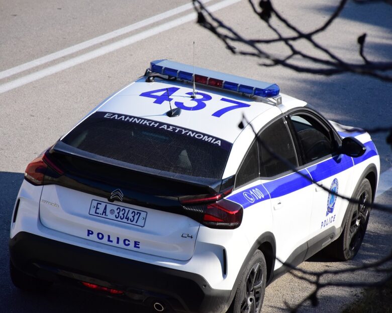 Θρίλερ με βρέφος που βρέθηκε μόνο του σε καρότσι στην Ακρόπολη – Γυναίκα κατήγγειλε αργότερα ότι της το έκλεψαν
