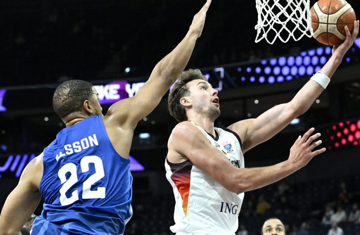 Στιγμή από αγώνα στο Eurobasket