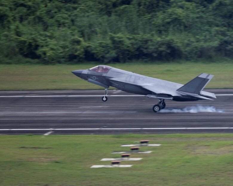 Telegraph: «Η συμφωνία Τραμπ και Ερντογάν για τα F-35 μπορεί να ανατρέψει την ισορροπία δυνάμεων στη Μέση Ανατολή»